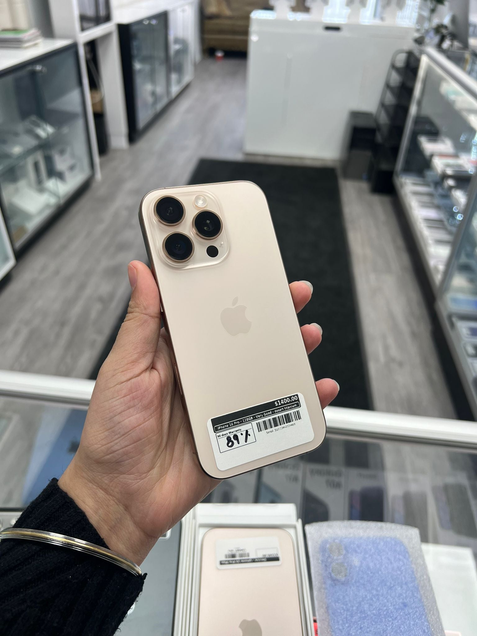 iPhone 16 Pro