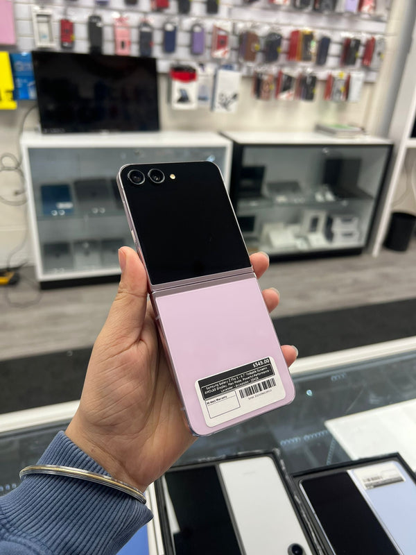 Samsung Galaxy Z Fold5 512GB - Icy BlueSamsung Galaxy Z Fold5 512GB - Icy BlueSamsung Galaxy Z Fold5 512GB - Icy Blue