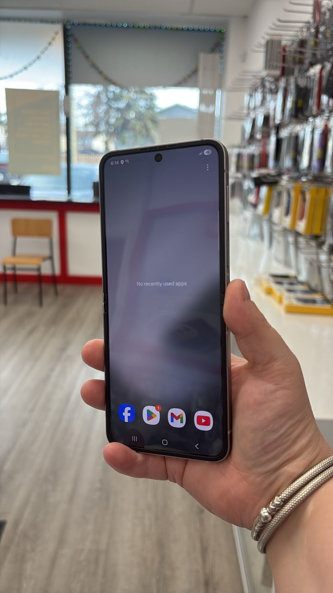 Samsung Galaxy Z Flip 6